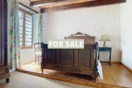 Detached Country House with Outbuilding