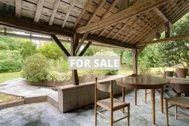 Detached Country House with Outbuilding