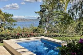 Casa Puma: Oceanfront House For Sale in Peninsula Papagayo