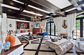 27 Cartagena: Unique Luxury Beachfront Home