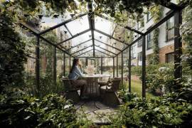 Upscale 2/3-room apartment with South-West Balcony next to Maybachufer