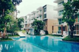Beautiful 1 Bedroom Pool View Condo
