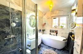 7 room, 194m2 House for sale in Durlinsdorf - 838 000 € * 7 room, 194m2 House for sale in Durlinsdorf - 838 000 € *