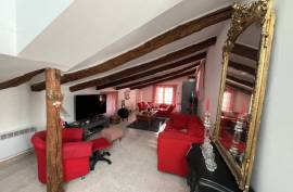 , 350m2 Investment property for sale in Pezenas - 682 000 € * , 350m2 Investment property for sale in Pezenas - 682 000 € *