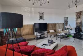 16 room, 538m2 Maison de maitre for sale in Jonquieres - 995 000 € * 16 room, 538m2 Maison de maitre for sale in Jonquieres - 995 000 € *