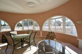 WONDERFUL 2 BEDROOM VILLA WITH POOL AND GARAGE