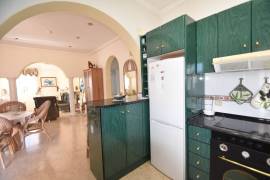 WONDERFUL 2 BEDROOM VILLA WITH POOL AND GARAGE