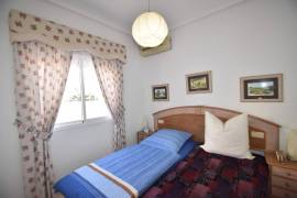 WONDERFUL 2 BEDROOM VILLA WITH POOL AND GARAGE