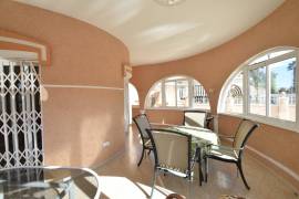 WONDERFUL 2 BEDROOM VILLA WITH POOL AND GARAGE