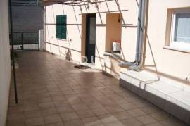 ISLAND OF KRK, TOWN OF KRK (WIDE SURROUNDINGS) - Single-storey house with garden