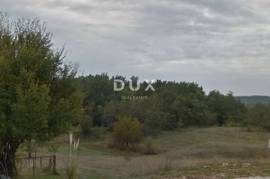 ISTRIA, PIĆAN - bouwgrond in een rustig en aantrekkelijk dorp