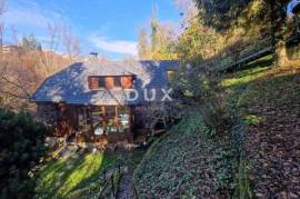 ZAGREB, BOVENSTAD - Een uniek huis midden in de natuur