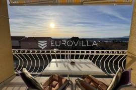 Jadranovo, Excellent 47 m² apartment with two balconies, 380 meters from the sea