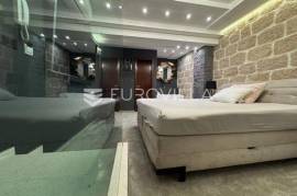 Island of Pag, Pag, modern apartment in the old town, 150m from the sea