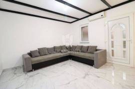 Poreč, opportunity, renovated apartment with garden