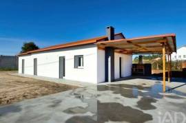 Casa / Villa T3 em Marinha Grande de 80 m²