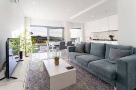 2 bedroom flat in Pederneira with pool and sea view