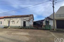 Moradia térrea em Bombarral e Vale Covo de 250 m²