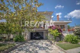 House 400 sq.m for sale