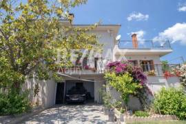 House 400 sq.m for sale