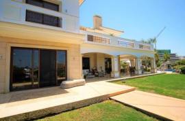 House (Detached) in Sea Caves Pegeia, Paphos for Sale