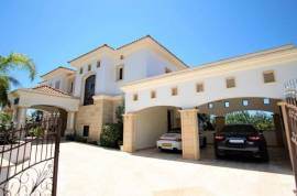 House (Detached) in Sea Caves Pegeia, Paphos for Sale