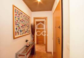 1 bedroom apartment with balcony, parking space and storage room in Armação de Pêra