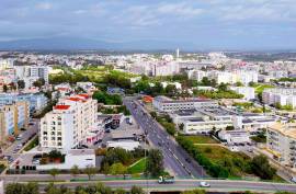 Bright 1 Bedroom Apartment with Generous Areas in Portimão