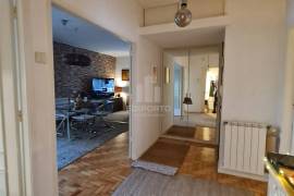 Floor furnished 3 bedroom villa in Rua do Lidador in Aldoar with garden and box next to CLIP / Porto City Park Floor furnished 3 bedroom villa in Rua do Lidador in Aldoar with garden and box next to CLIP / Porto City Park