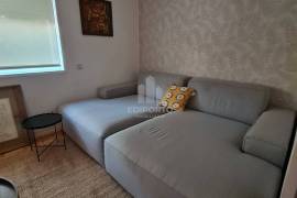 Floor furnished 3 bedroom villa in Rua do Lidador in Aldoar with garden and box next to CLIP / Porto City Park Floor furnished 3 bedroom villa in Rua do Lidador in Aldoar with garden and box next to CLIP / Porto City Park