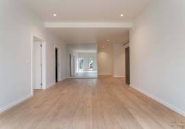 T1 of 76 m² with private garden – Lapa