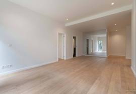 T1 of 76 m² with private garden – Lapa