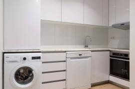 T1 of 76 m² with private garden – Lapa