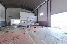 Basement building, ground floor and 1st floor, classified as an area of economic activity - Elvas, Portugal