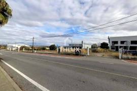 Basement building, ground floor and 1st floor, classified as an area of economic activity - Elvas, Portugal