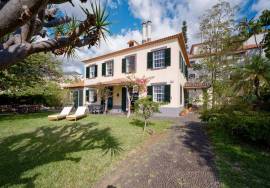 Historic 5-Bedroom Home with Panoramic Funchal Bay Views