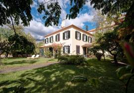 Historic 5-Bedroom Home with Panoramic Funchal Bay Views