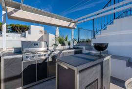 Contemporary 3 Bedroom Sea Front Villa with Rooftop and Ocean Views, Vale do Lobo