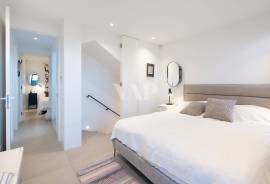 Contemporary 3 Bedroom Sea Front Villa with Rooftop and Ocean Views, Vale do Lobo