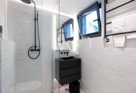 Contemporary 3 Bedroom Sea Front Villa with Rooftop and Ocean Views, Vale do Lobo