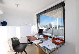 Contemporary 3 Bedroom Sea Front Villa with Rooftop and Ocean Views, Vale do Lobo