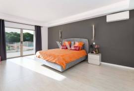 5+1 Bedroom Golf Front Villa, Vila Sol