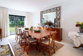 4 Bedroom Golf Front Villa in Vilamoura with Pool and Private Garden