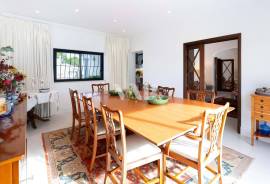 4 Bedroom Golf Front Villa in Vilamoura with Pool and Private Garden