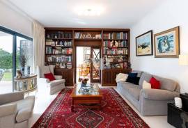 4 Bedroom Golf Front Villa in Vilamoura with Pool and Private Garden