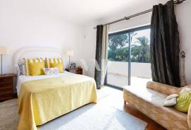 4 Bedroom Golf Front Villa in Vilamoura with Pool and Private Garden