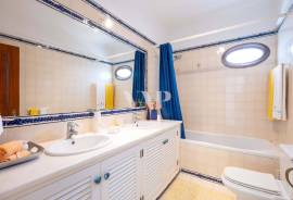 4 Bedroom Golf Front Villa in Vilamoura with Pool and Private Garden