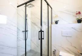 4 Bedroom Golf Front Villa in Vilamoura with Pool and Private Garden