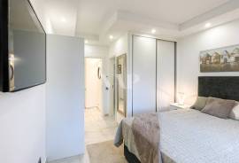 Renovated 1+1 Bedroom Duplex Apartment with Terrace in Vale do Lobo