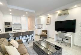 Renovated 1+1 Bedroom Duplex Apartment with Terrace in Vale do Lobo